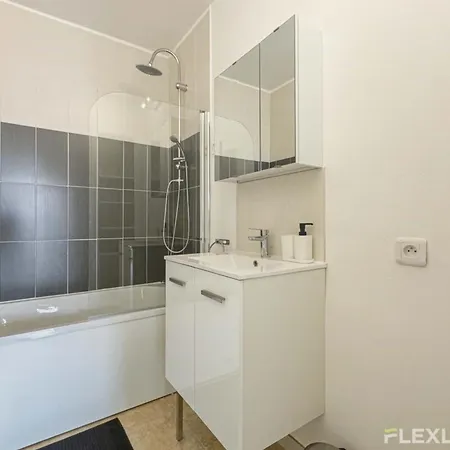 Flexliving - - Mouchez *